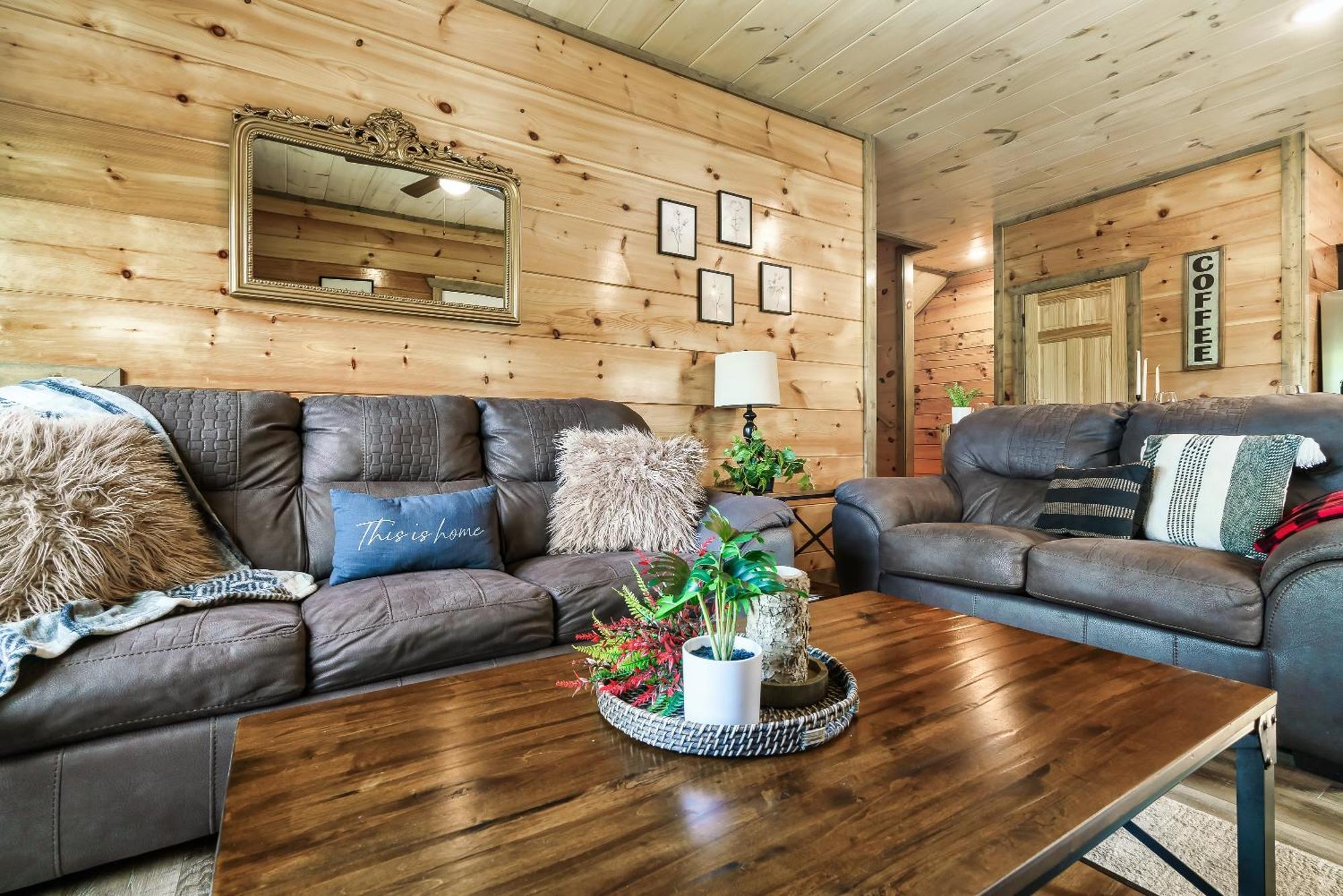 Spring Sale! Indoor Pool, Pet Stays Free, Movie, Hottub Sevierville Extérieur photo