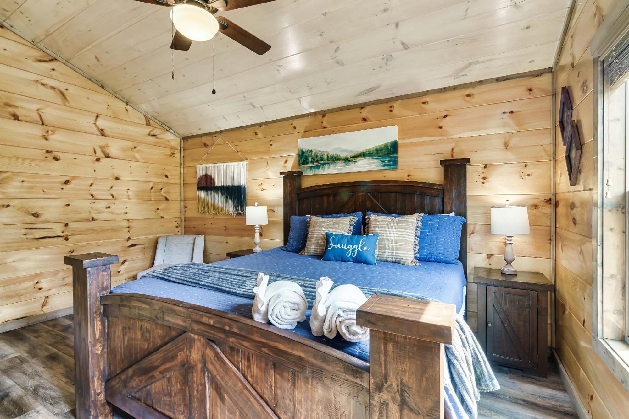 Spring Sale! Indoor Pool, Pet Stays Free, Movie, Hottub Sevierville Extérieur photo